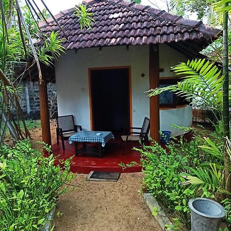 Ravana - Beach Cabanas Hikkaduwa Esterno foto