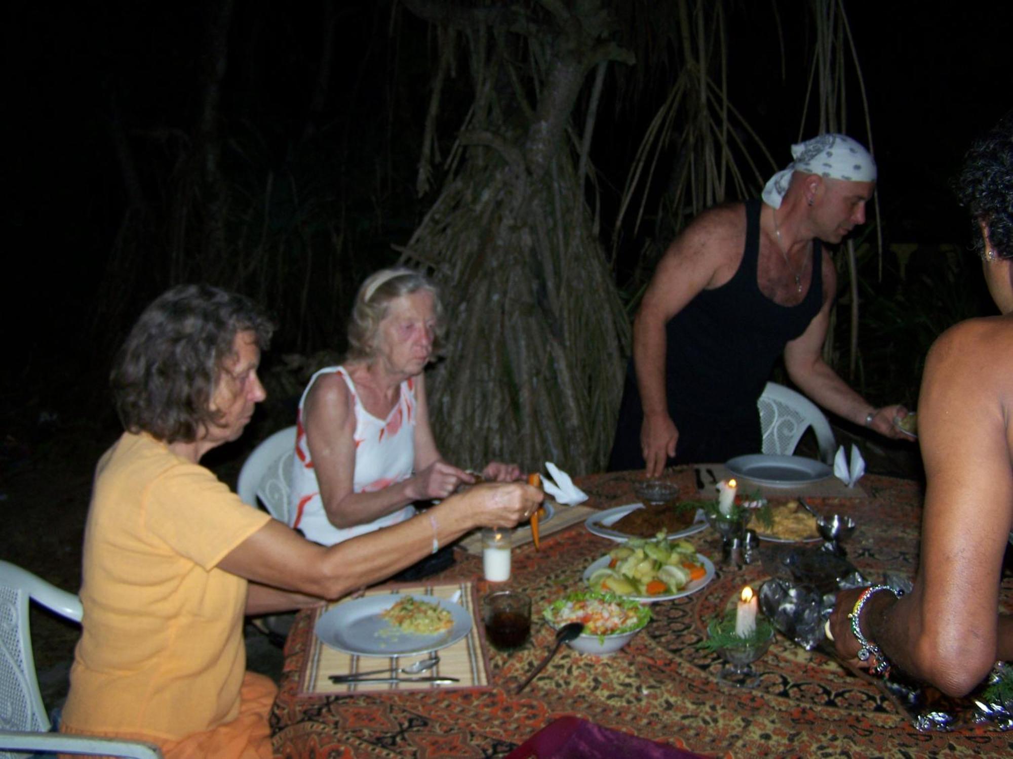 Ravana - Beach Cabanas Hikkaduwa Esterno foto