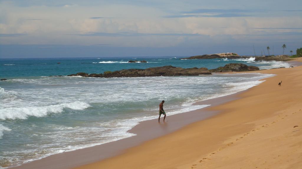 Ravana - Beach Cabanas Hikkaduwa Esterno foto