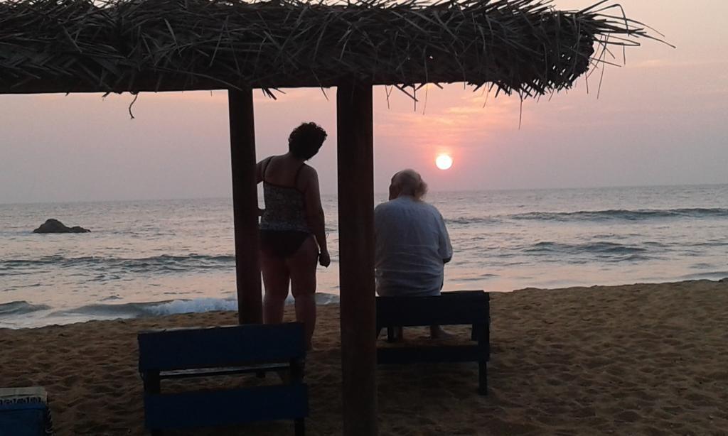 Ravana - Beach Cabanas Hikkaduwa Esterno foto